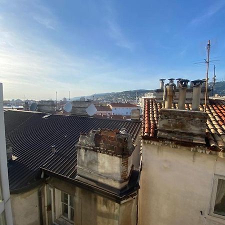 Red Dream Apartment Trieste Bagian luar foto