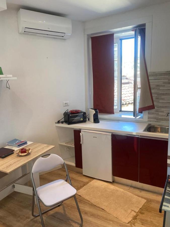Red Dream Apartment Trieste Bagian luar foto